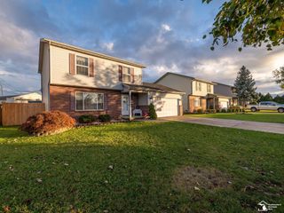 719 Toledo Avenue, Monroe, MI 48161