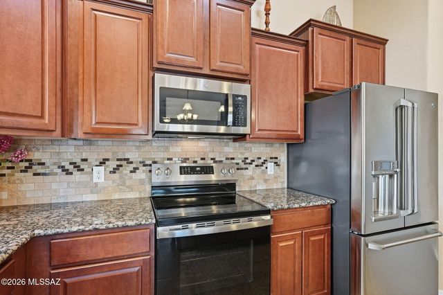 8810 W Irongate Road, Marana, AZ 85653