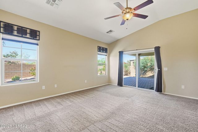 8810 W Irongate Road, Marana, AZ 85653