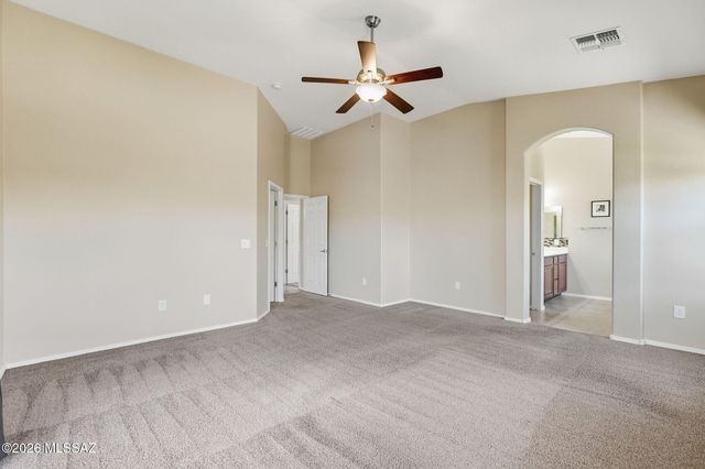 8810 W Irongate Road, Marana, AZ 85653