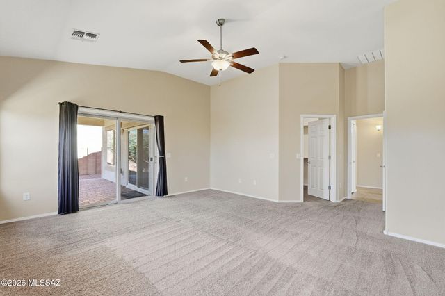 8810 W Irongate Road, Marana, AZ 85653