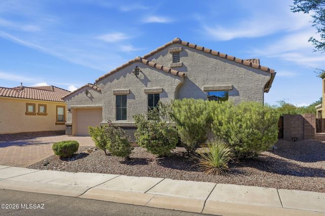 8810 W Irongate Road, Marana, AZ 85653