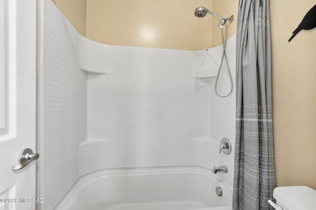8810 W Irongate Road, Marana, AZ 85653