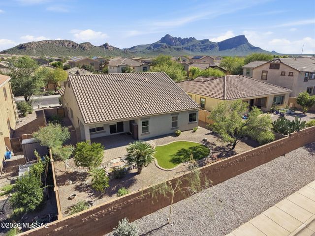 8810 W Irongate Road, Marana, AZ 85653