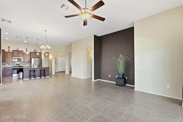 8810 W Irongate Road, Marana, AZ 85653