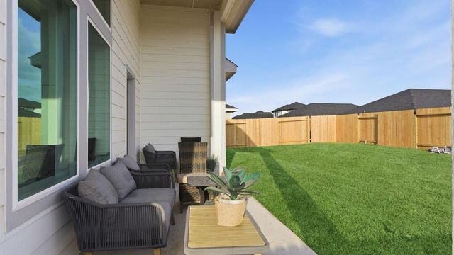 6211 Brookhaven Street, Rosenberg, TX 77469