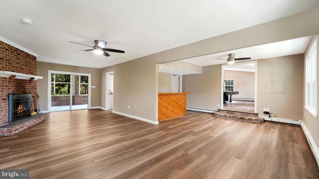 45 SQUIRREL RD, Doylestown, PA 18901