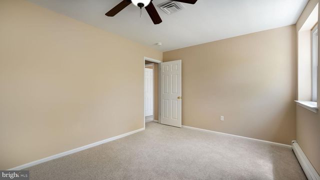45 SQUIRREL RD, Doylestown, PA 18901