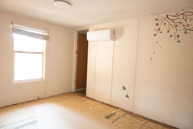 825 Glen Street, Walterboro, SC 29488