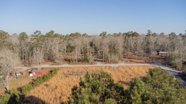 825 Glen Street, Walterboro, SC 29488