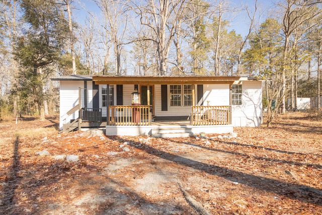 825 Glen Street, Walterboro, SC 29488