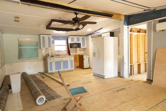 825 Glen Street, Walterboro, SC 29488