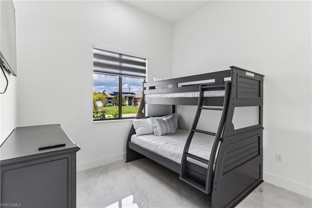 1012 SW 36th ST, Cape Coral, FL 33914