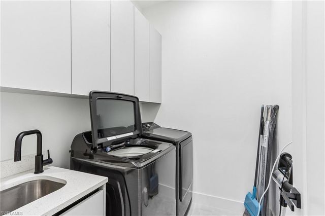 1012 SW 36th ST, Cape Coral, FL 33914