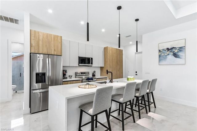 1012 SW 36th ST, Cape Coral, FL 33914