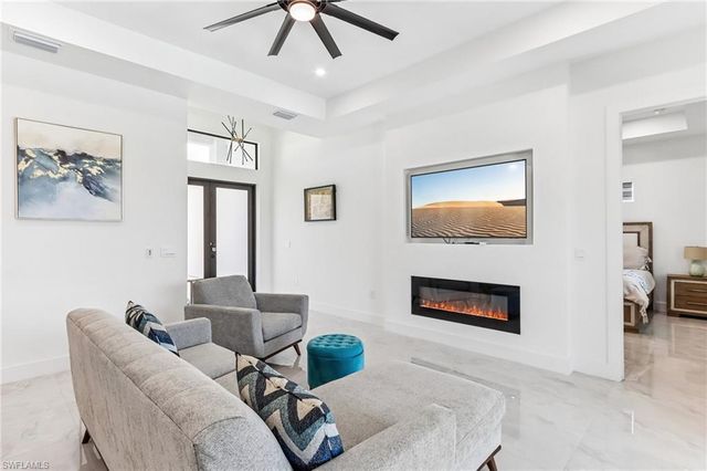 1012 SW 36th ST, Cape Coral, FL 33914