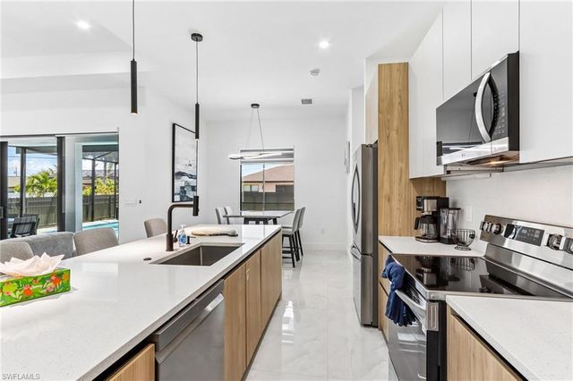 1012 SW 36th ST, Cape Coral, FL 33914