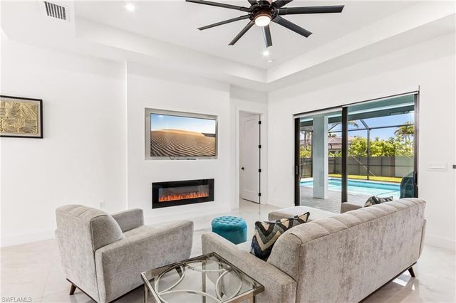 1012 SW 36th ST, Cape Coral, FL 33914