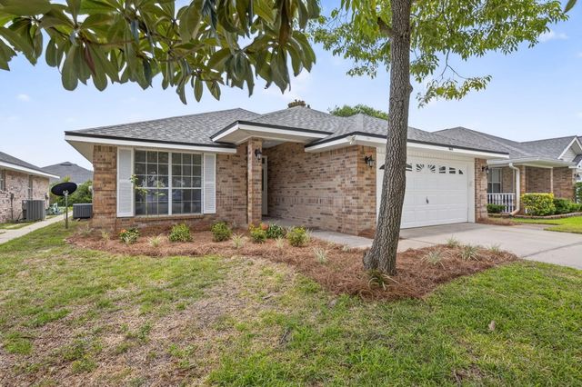 1608 Sutton Place, Fort Walton Beach, FL 32547