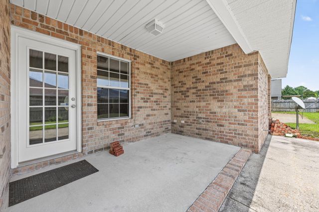 1608 Sutton Place, Fort Walton Beach, FL 32547