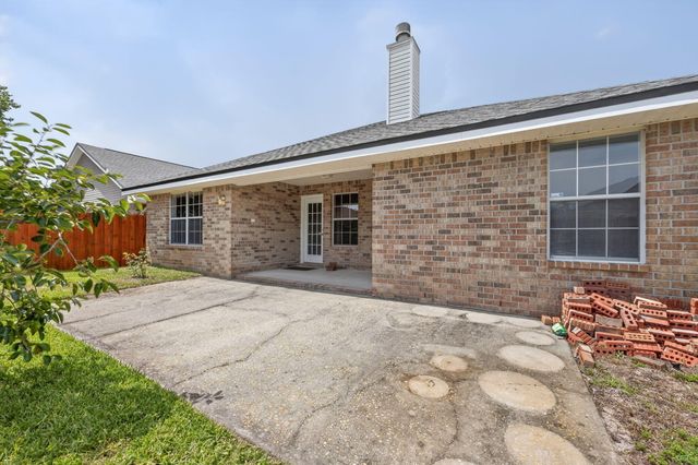 1608 Sutton Place, Fort Walton Beach, FL 32547