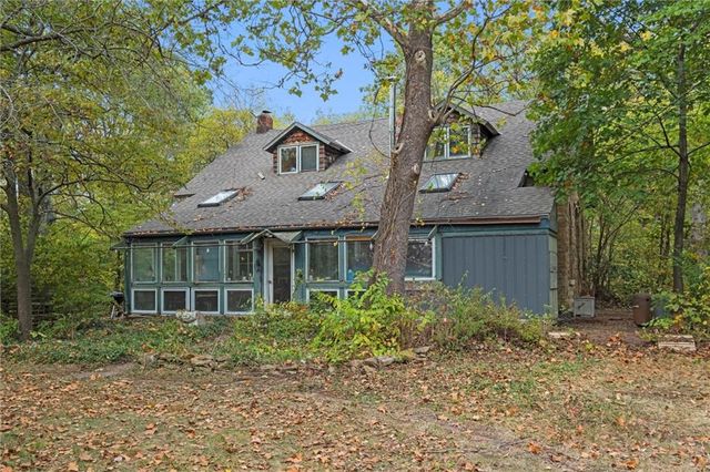 25130 Chieftain Road, Lawrence, KS 66044