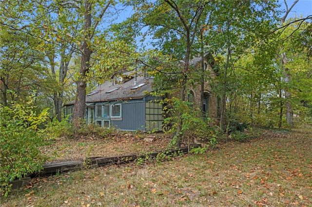 25130 Chieftain Road, Lawrence, KS 66044