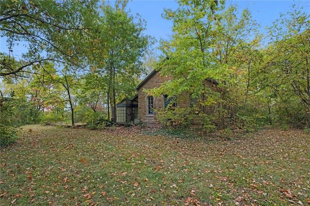 25130 Chieftain Road, Lawrence, KS 66044