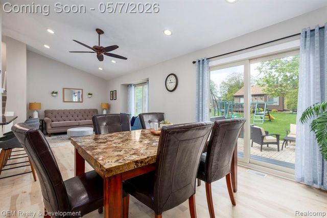 19537 Pollyanna Drive, Livonia, MI 48152
