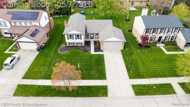 19537 Pollyanna Drive, Livonia, MI 48152