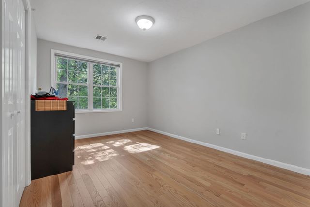 30 Water St 6, Attleboro, MA 02703