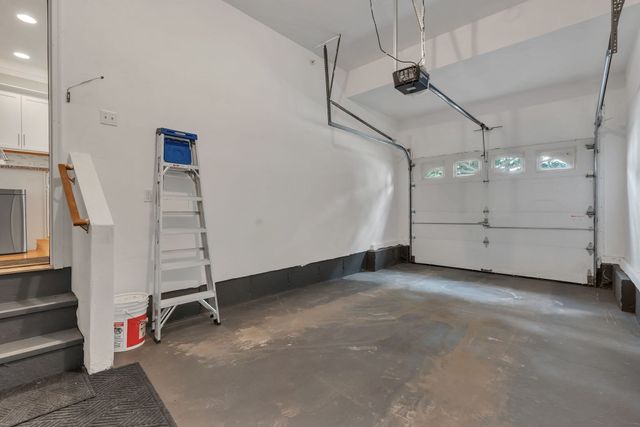 30 Water St 6, Attleboro, MA 02703