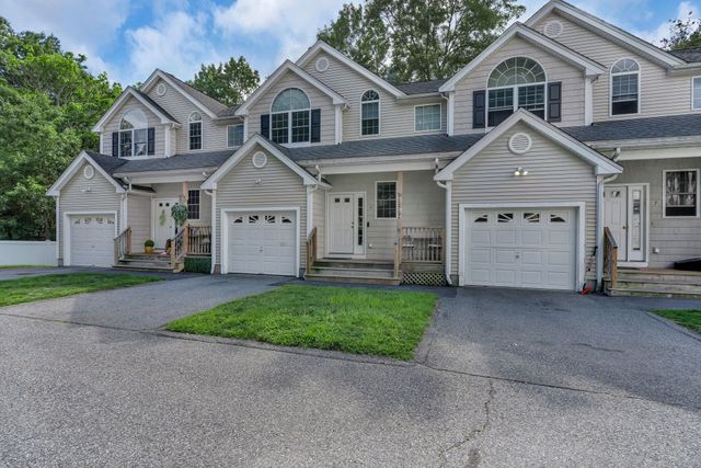 30 Water St 6, Attleboro, MA 02703