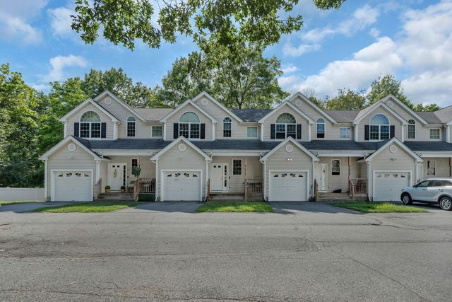 30 Water St 6, Attleboro, MA 02703