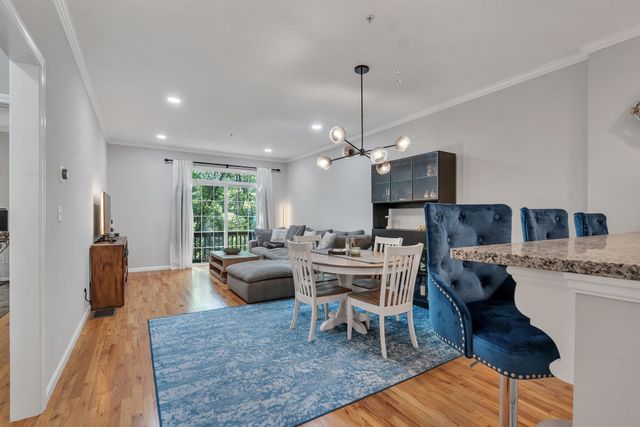 30 Water St 6, Attleboro, MA 02703