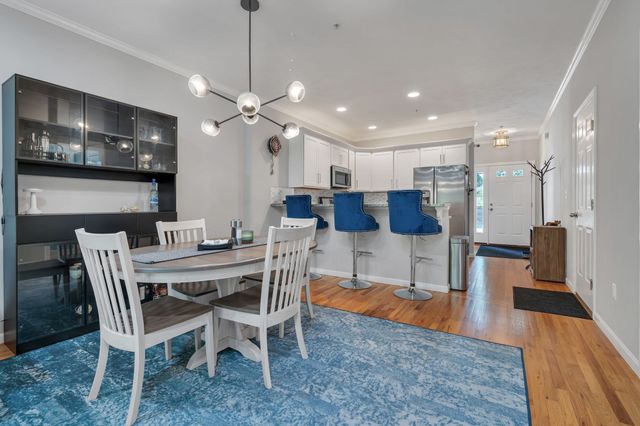 30 Water St 6, Attleboro, MA 02703