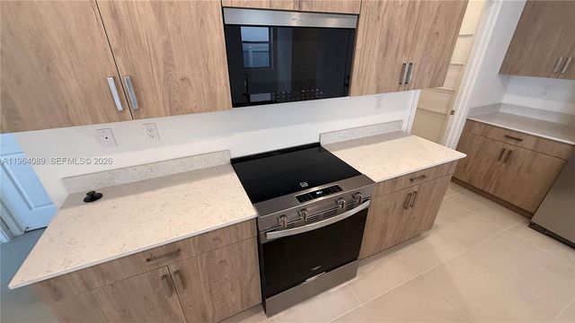 1535 SE 7th Ct 1535, Homestead, FL 33033