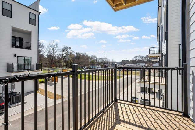 1234 Coach Station Alley 101, Raleigh, NC 27601