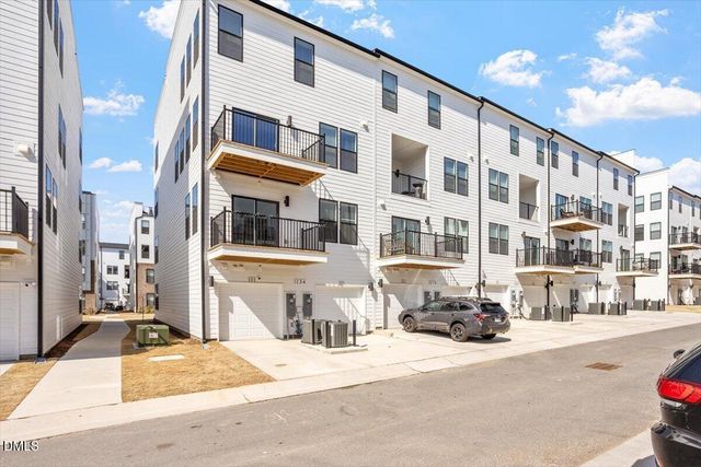 1234 Coach Station Alley 101, Raleigh, NC 27601