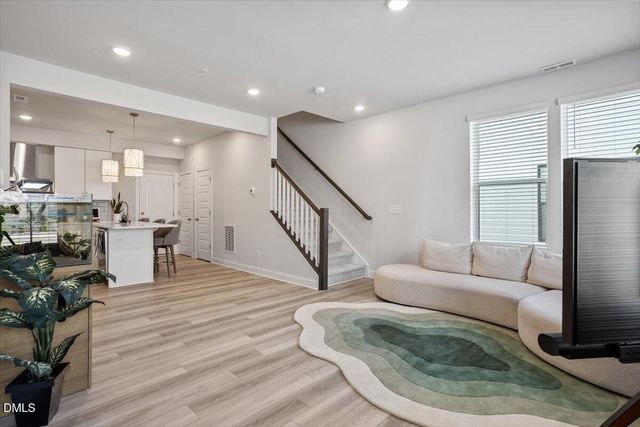 1234 Coach Station Alley 101, Raleigh, NC 27601