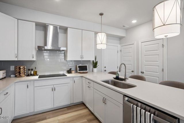 1234 Coach Station Alley 101, Raleigh, NC 27601