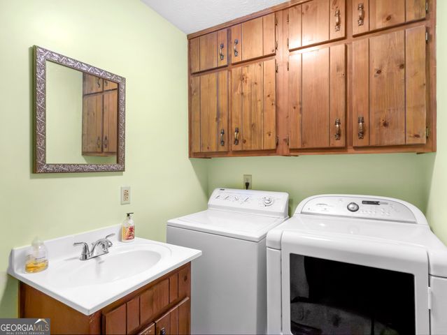 1985 Lullwater Circle, Jonesboro, GA 30236