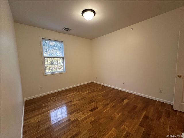 77 QUAKER Avenue 111, Cornwall, NY 12518