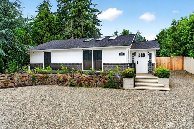 1420 S 359th Street, Federal Way, WA 98003