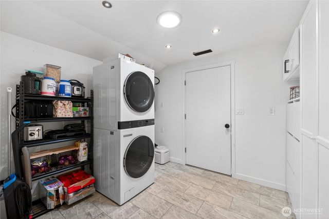 1420 S 359th Street, Federal Way, WA 98003