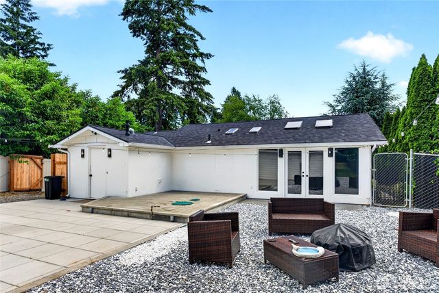 1420 S 359th Street, Federal Way, WA 98003