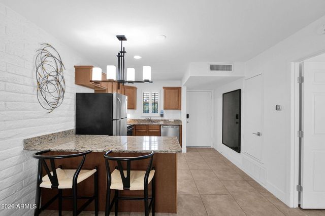 4800 N 68TH Street 246, Scottsdale, AZ 85251