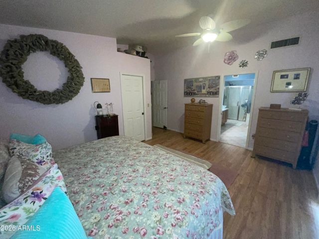 7640 W TONTO Drive, Glendale, AZ 85308