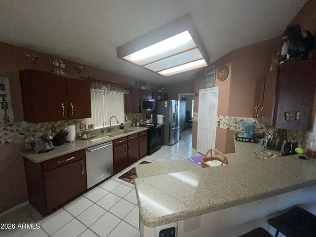 7640 W TONTO Drive, Glendale, AZ 85308