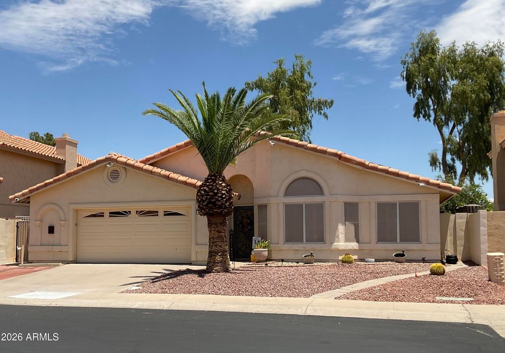 7640 W TONTO Drive, Glendale, AZ 85308